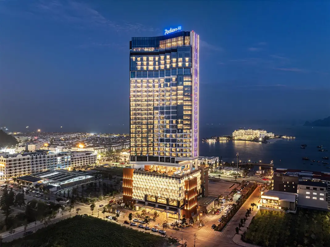 2. Radisson Blu Ha Long Bay
