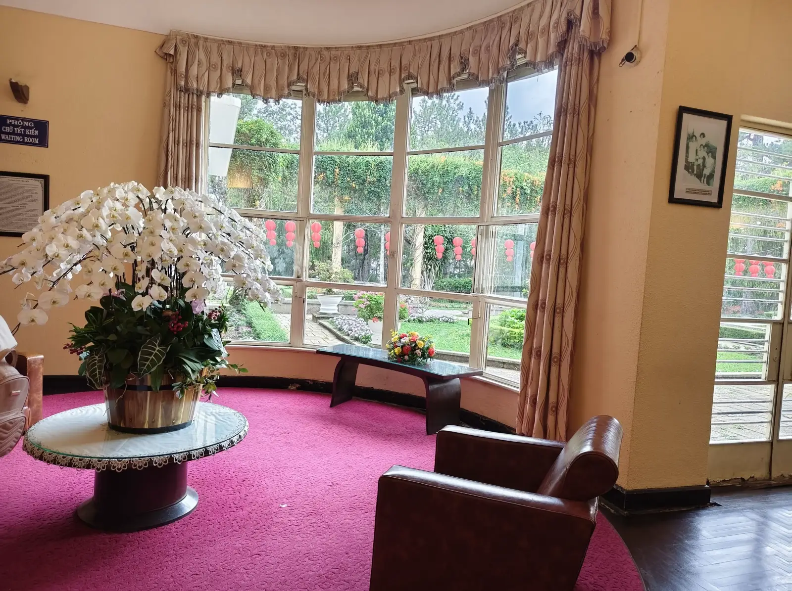 Memories From A Bygone Era: The Summer Holiday Villa Of Vietnam’s Last King 5 3a. Guest waiting area 1 Dinh3 Vietnam