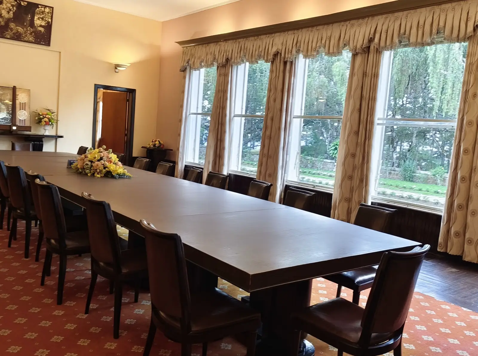 Memories From A Bygone Era: The Summer Holiday Villa Of Vietnam’s Last King 8 3d. Banquet room Dinh3 Vietnam