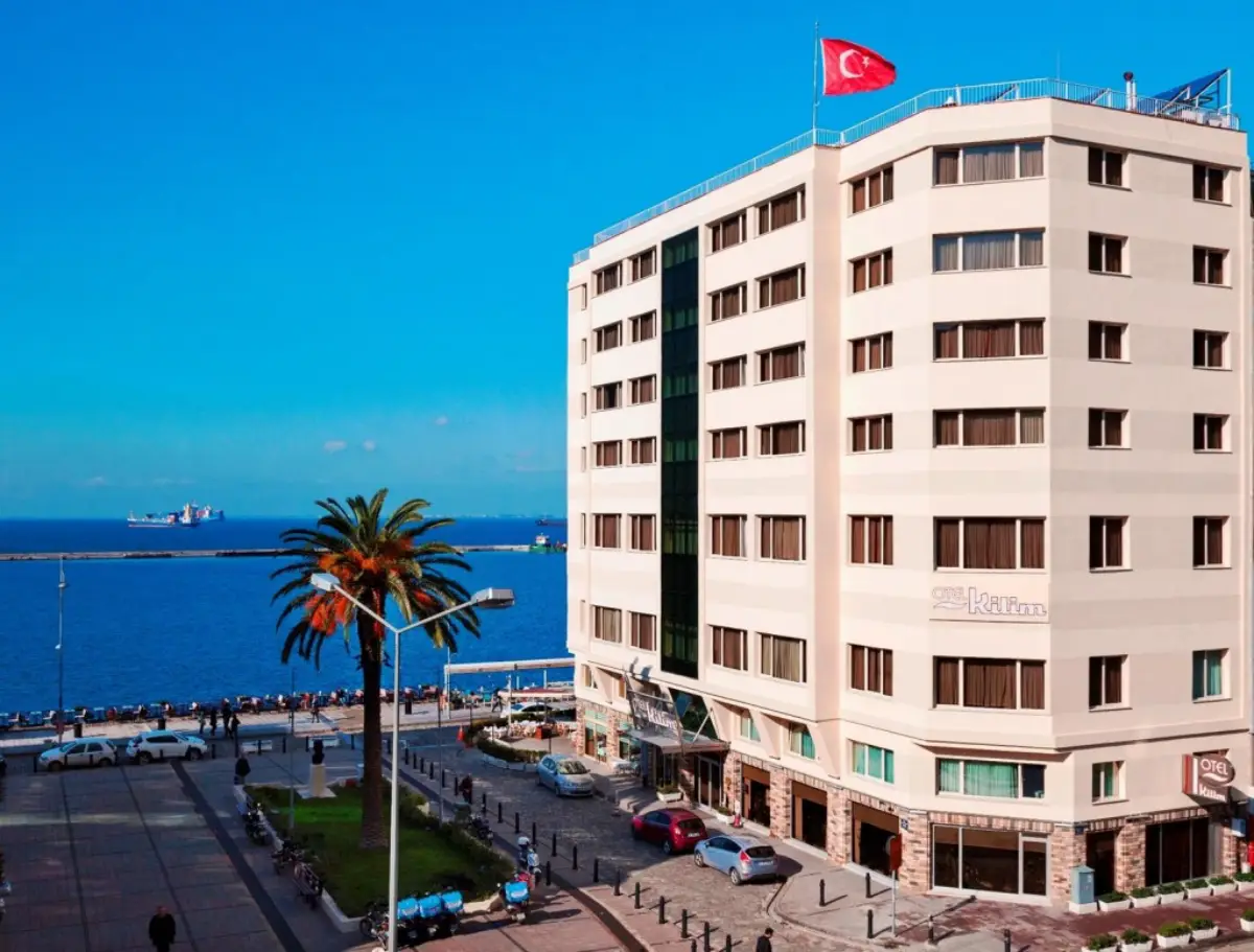 Kilim Hotel In Izmir To Be Rebuilt In Major Overhaul 11 Kilim Hotel overlooks Izmir's Alsancak waterfront, offering sea views near the Kordon promenade and the Aegean coast.