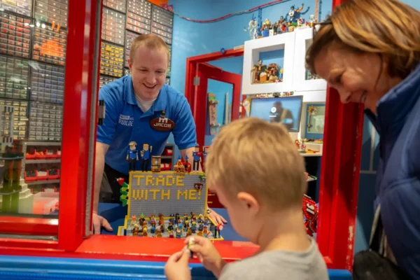 News 30 Children meet a LEGOLAND Discovery Center Master Model Builder during an interactive LEGO building workshop in Dallas, Texas.